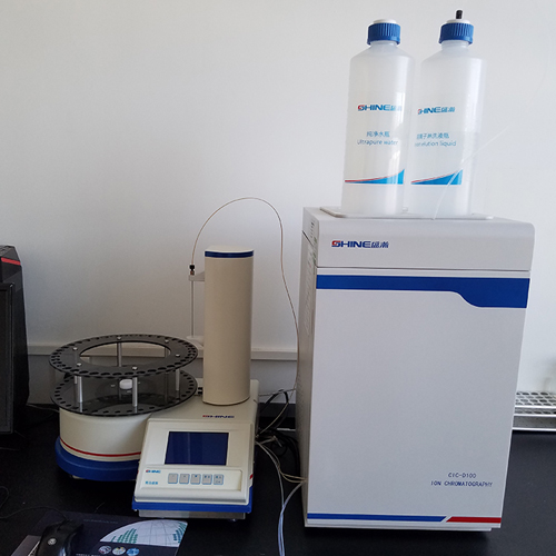离子色谱仪
